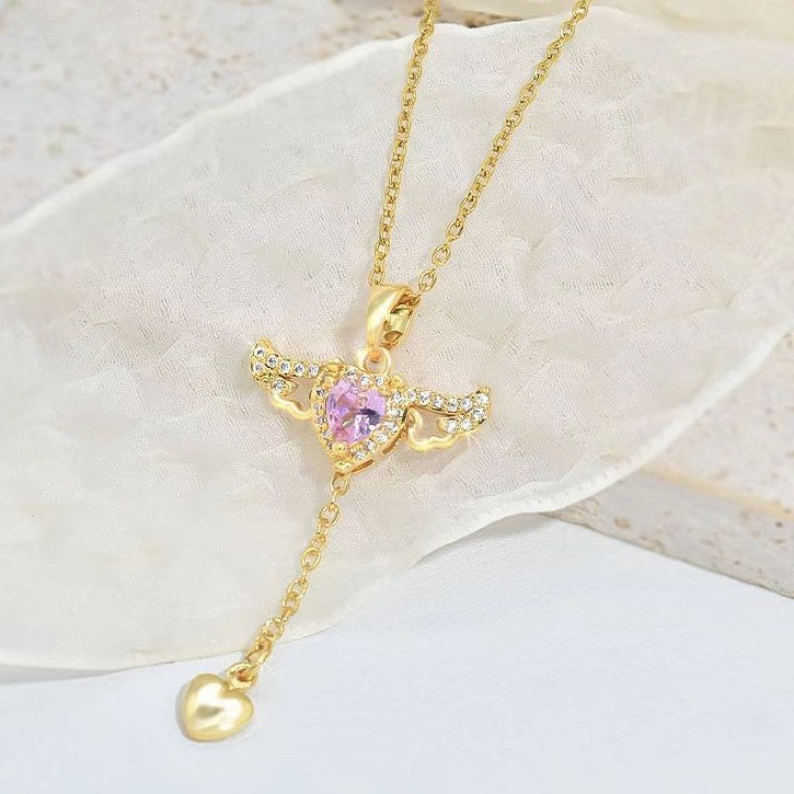 Colar Coração Cupido com Asas de Anjo – Elegância e Romance
